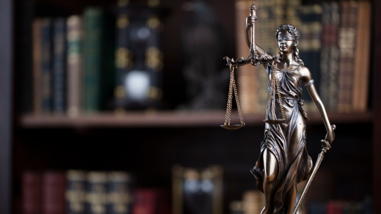 Mengenal Perbedaan Konsultan Hukum, Advokat dan Auditor Hukum